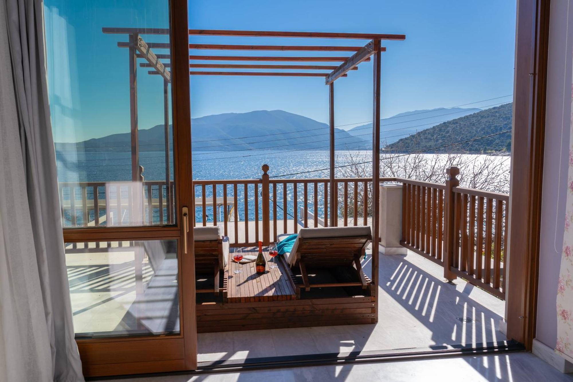 Sea Rock Apartment Agia Efimia Exterior photo