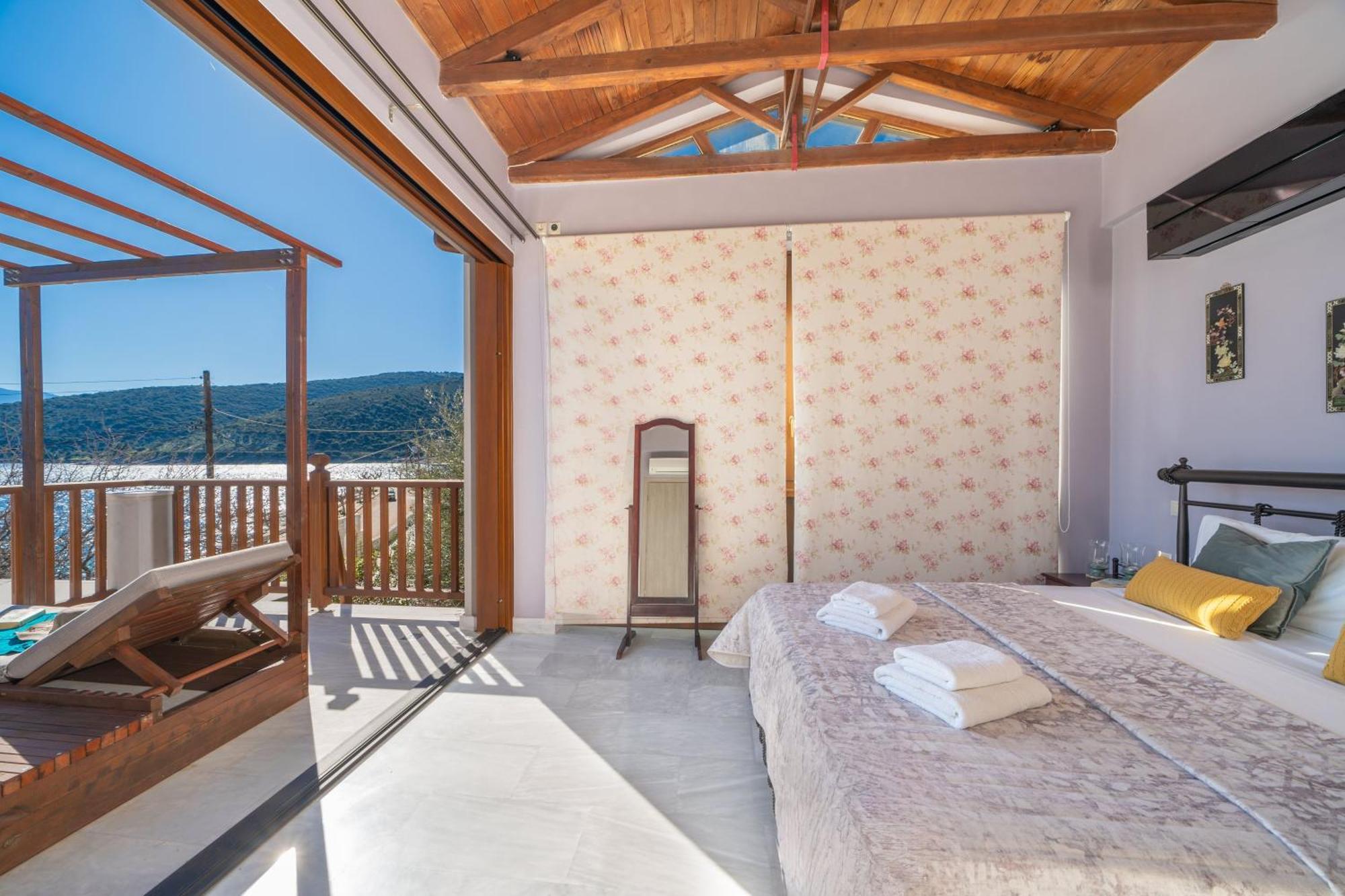 Sea Rock Apartment Agia Efimia Exterior photo